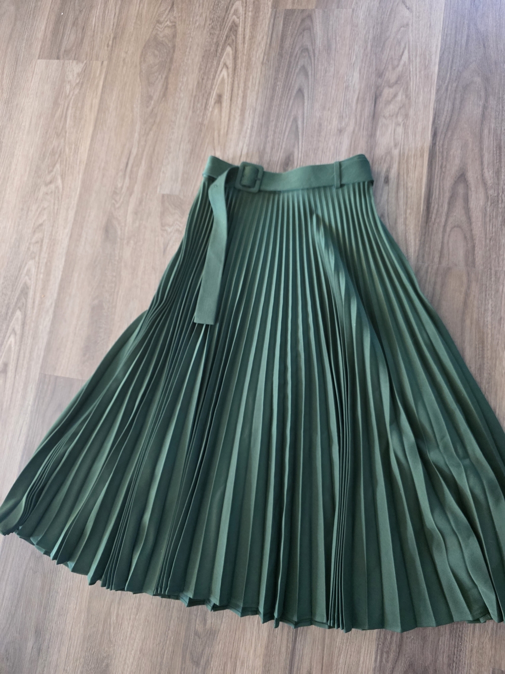 Zara Emerald Green Midi Pleated Skirt